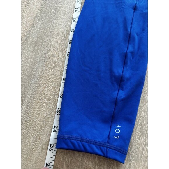 Left on Friday Super Moves Tight in First Place Blue Size Medium Leggings - Picture 8 of 9